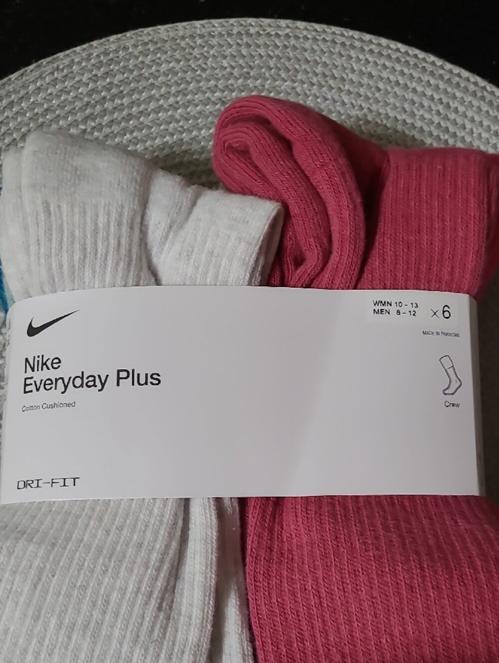 Nike Unisex Crew Athletic Socks - Picture 2 of 5